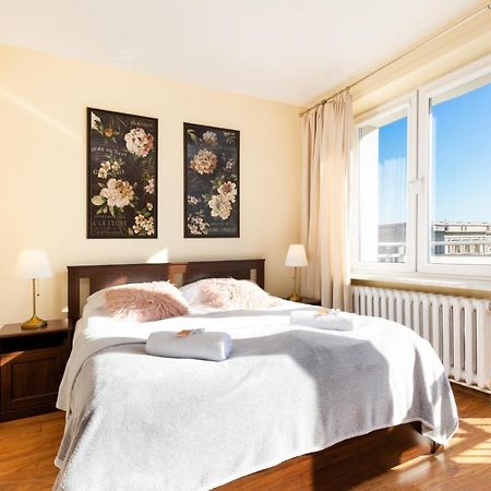 Apartments City Center Krucza By Renters ワルシャワ エクステリア 写真
