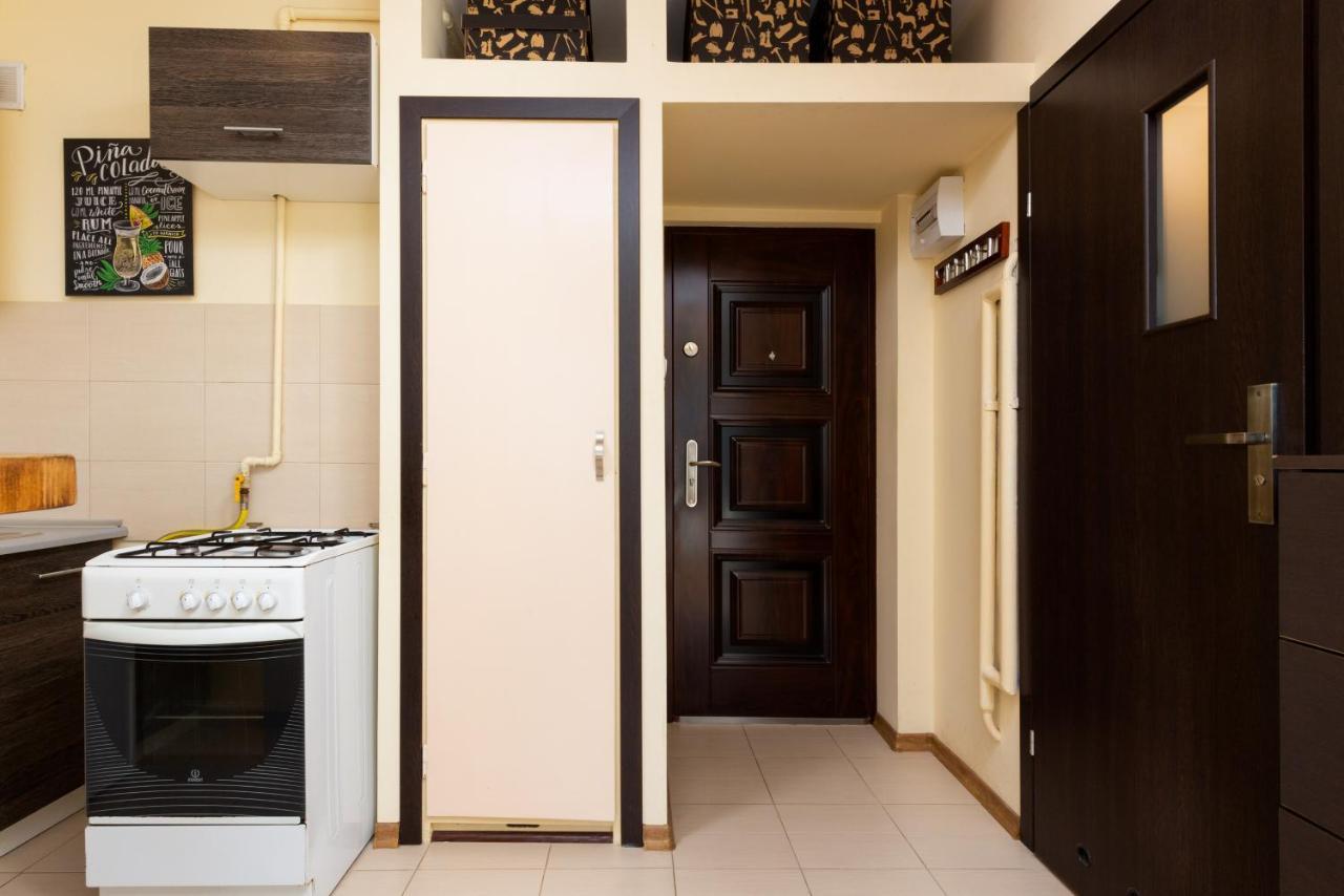Apartments City Center Krucza By Renters ワルシャワ エクステリア 写真